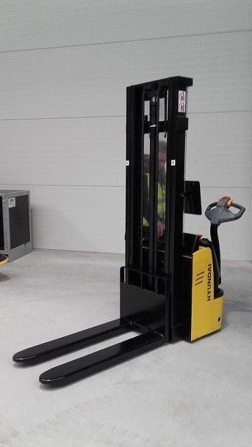 Palečių vežimėlis HYUNDAI 12ES
